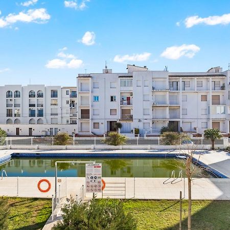 Apartamento Welcs -013- Con Terraza Y Piscina Apartman Empuriabrava Kültér fotó