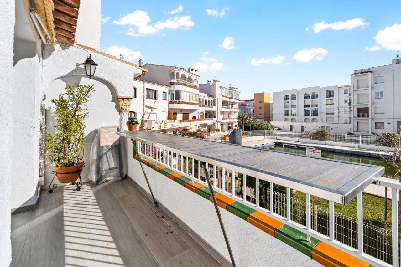 Apartamento Welcs -013- Con Terraza Y Piscina Apartman Empuriabrava Kültér fotó